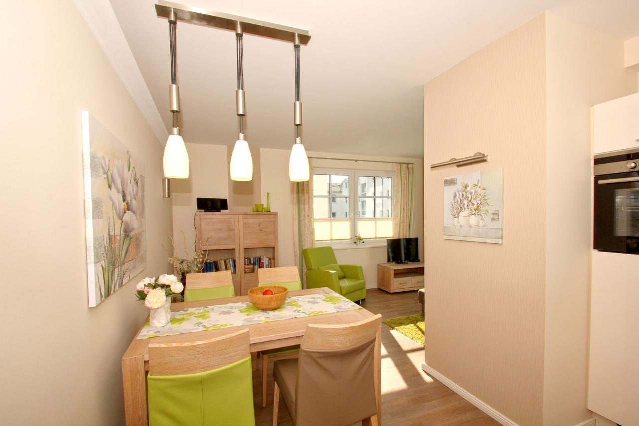 Zentrumsnahe Ferienwohnung Mit Balkon, Gratis Nutzung Vom Ahoi Erlebnisbad Und Sauna In Sellin, Eigene Sauna - Villa Antje Whg 10 괴렌 외부 사진